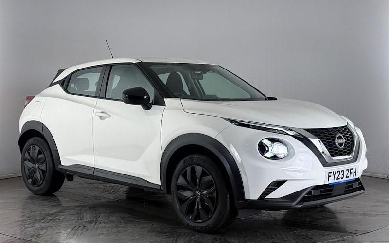 Used Nissan Juke Acenta 114 HP (83 kW) 2023 White SUV