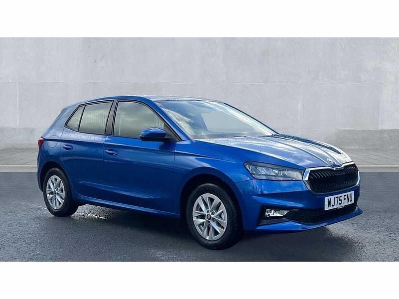 Metallic race blue New 2025 Skoda Fabia SE Hatchback | £17,480 (Good price) - Image 1/4