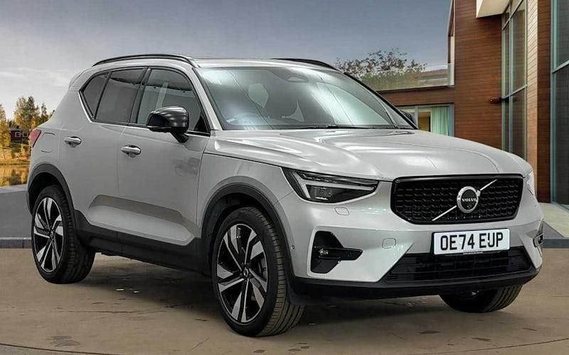 Used 2025 Volvo XC40 Ultra SUV | £32,890 (Fair price) - Image 1/4