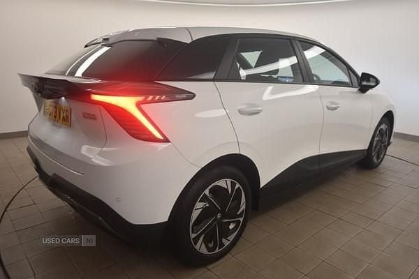 Used MG MG4 EV SE 150 kW (204 HP) 2023 White Hatchback