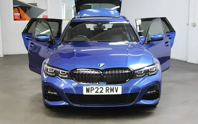 Used BMW 320 M Sport 184 HP (135 kW) 2022 Blue Estate