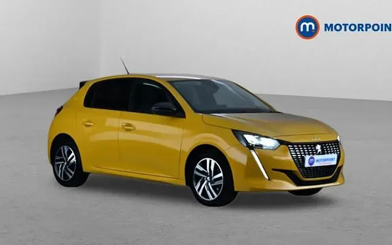 Used Peugeot 208 Allure+ 102 HP (75 kW) 2023 Hatchback