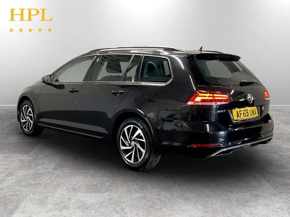 Used VW Golf VII Match 115 HP (84 kW) 2019 Black Estate