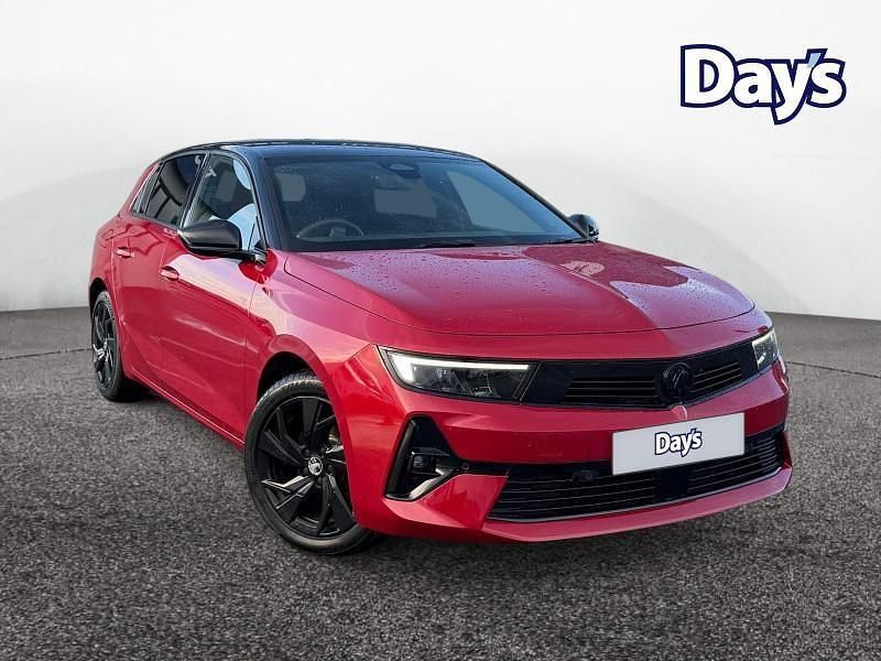 Used Vauxhall Astra 130 HP (95 kW) 2024 Red Hatchback