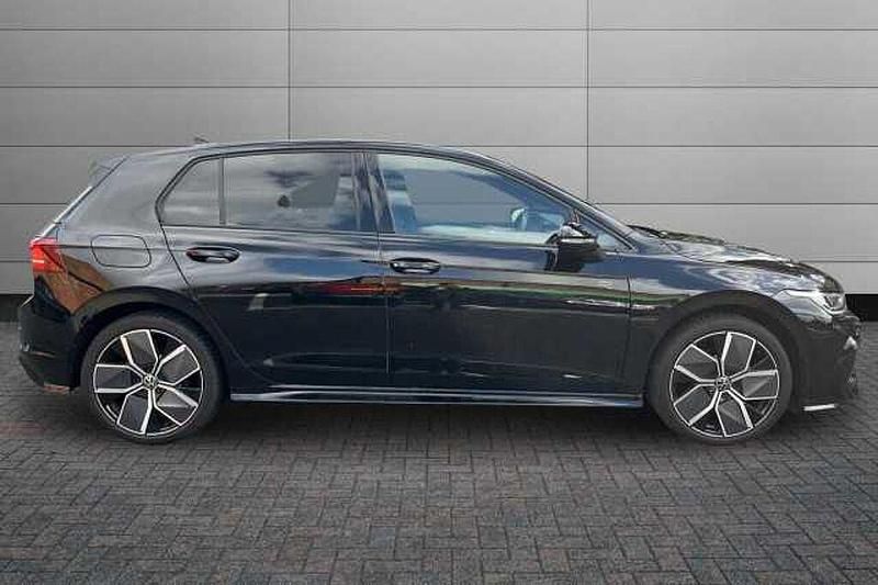 Used VW Golf VIII R-line 150 HP (110 kW) 2024 Grenadilla black Hatchback