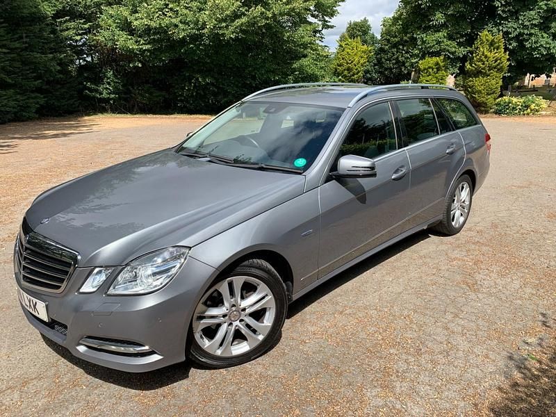 Silver Used 2011 Mercedes E200 Avantgarde Estate | £7,999 (Fair price) - Image 1/4