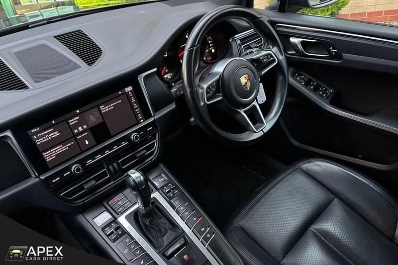 Used Porsche Macan 245 HP (180 kW) 2020 Grey SUV