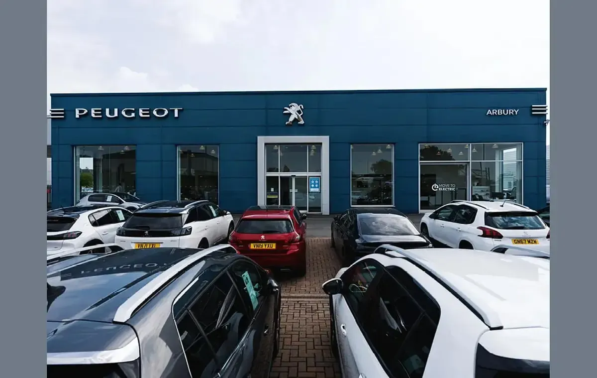 Used Peugeot 208 Allure Premium 81 HP (59 kW) 2018 Grey Hatchback