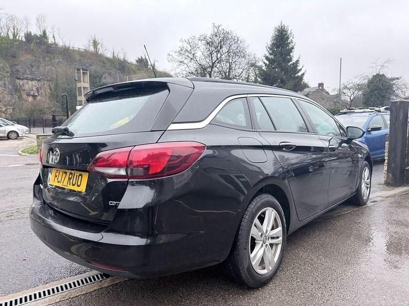 Used Vauxhall Astra Design Edition 2017 Black Estate