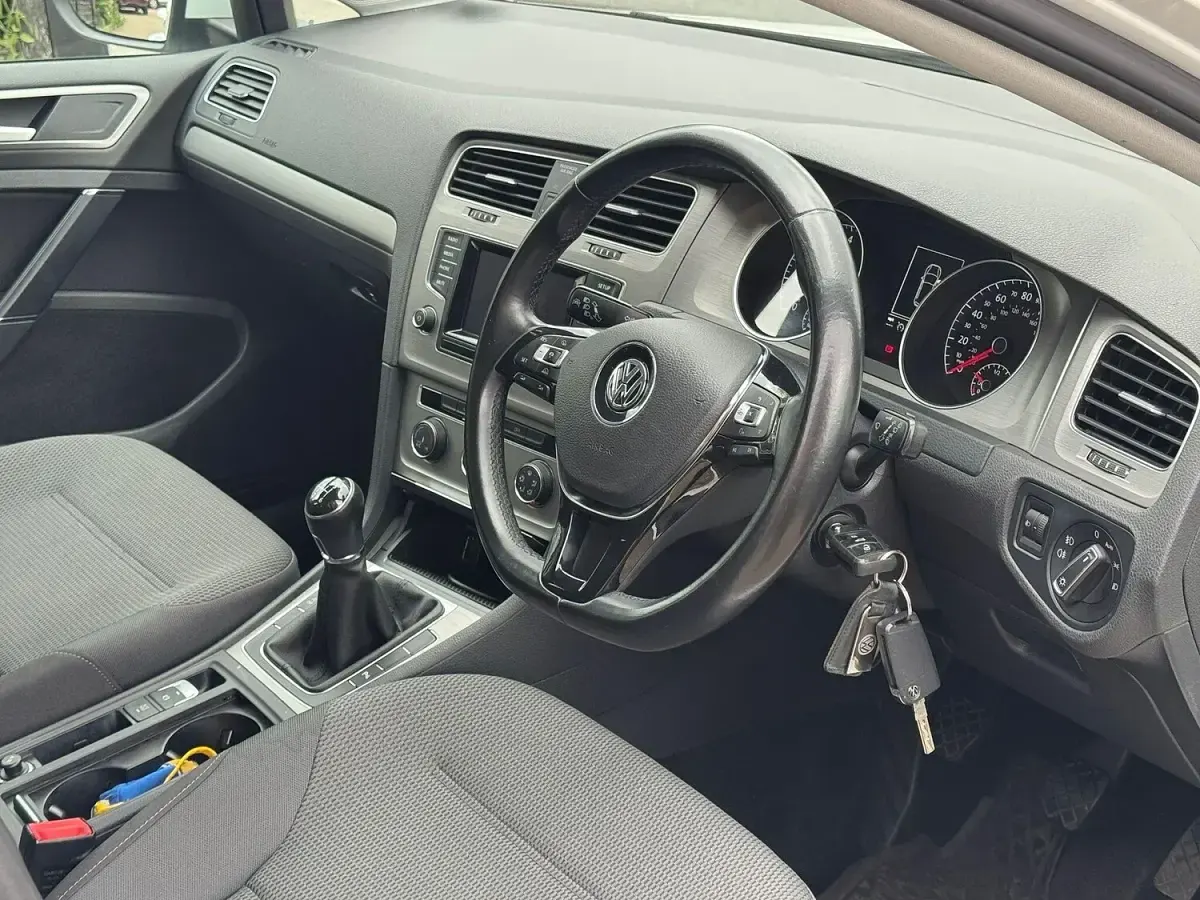 Used VW Golf VII Match 2015 White Hatchback