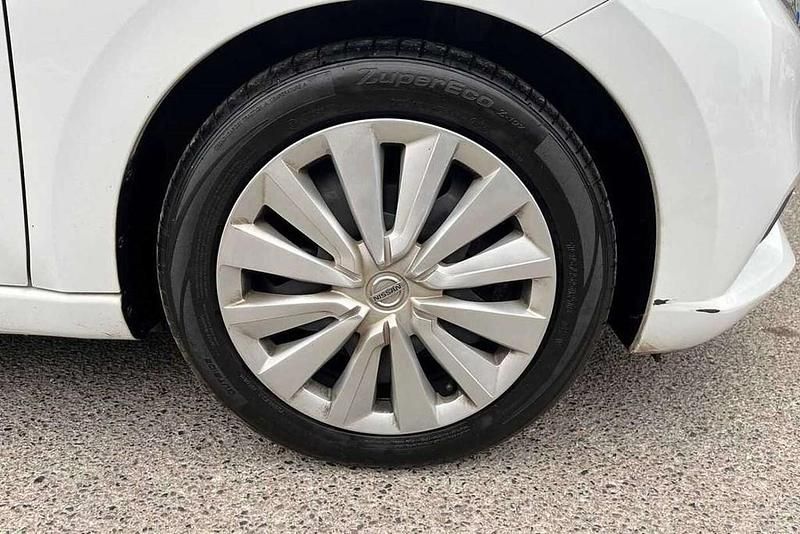 Used Nissan Micra Acenta 91 HP (66 kW) 2021 White Hatchback