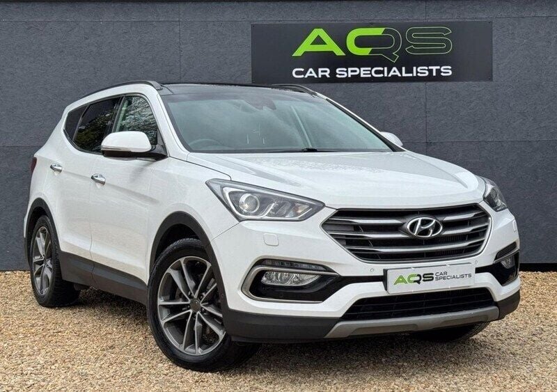White Used 2018 Hyundai Santa Fe Premium SE SUV | £10,495 - Image 1/4