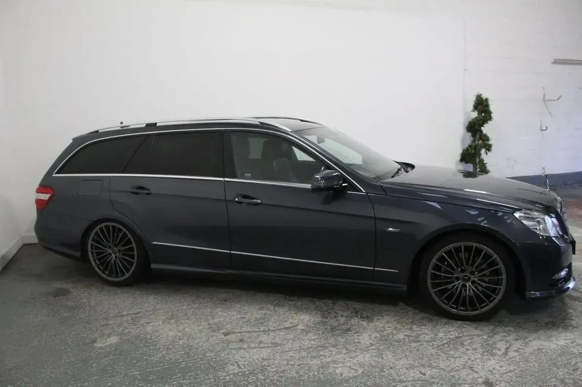 Used Mercedes E350 265 HP (194 kW) 2012 Grey Estate