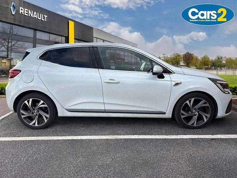 Used Renault Clio V RS Line 90 HP (66 kW) 2021 White  Hatchback