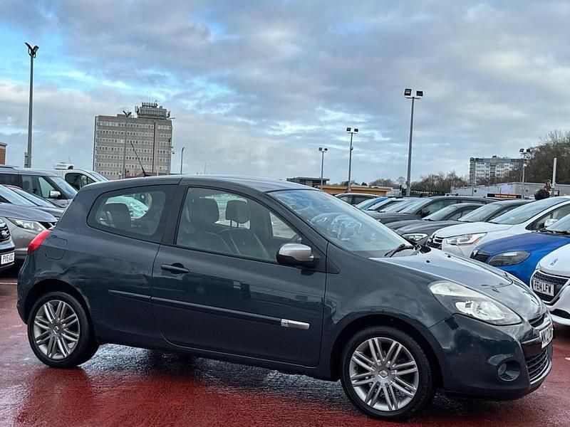 Used Renault Clio IV Dynamique 75 HP (55 kW) 2012 Blue Hatchback