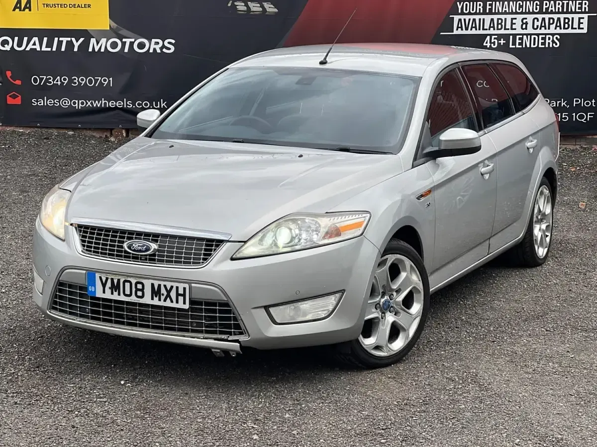 Usado Ford Mondeo Titanium X 140 HP (102 kW) 2008 Prateado Carrinha