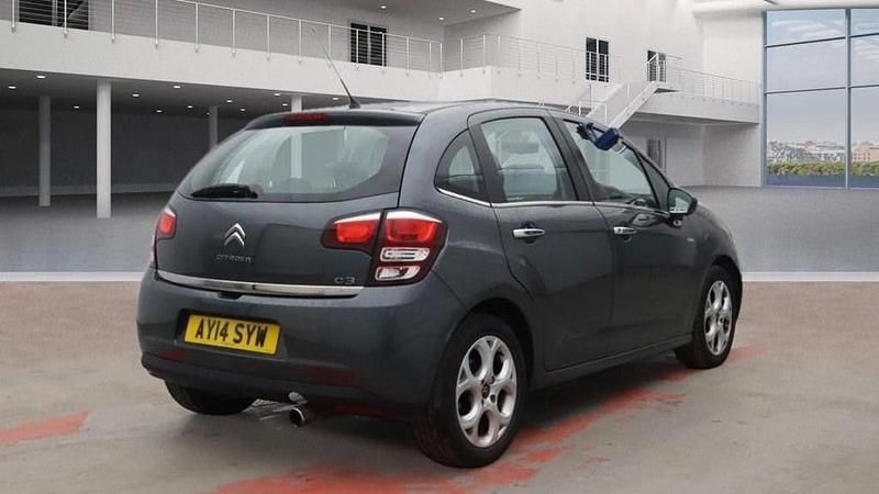 Begagnad Citroën C3 Exclusive 120 HK (88 kW) 2014 Grå Halvkombi