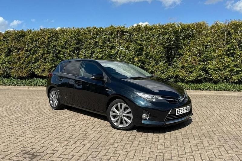 Used 2013 Toyota Auris Hybrid | £8,950 (Fair price) - Image 1/1