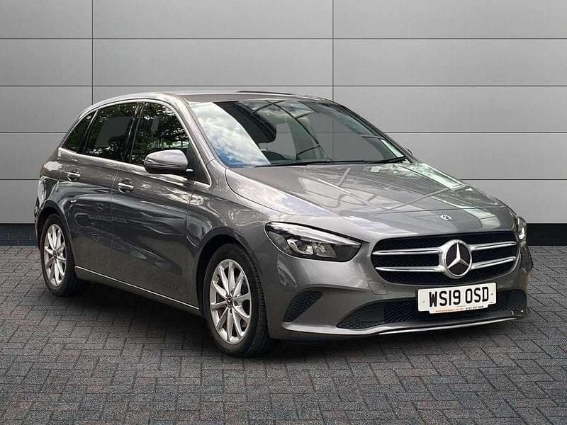 Mountain grey Used 2019 Mercedes B180 MPV | £15,195 (Fair price) - Image 1/4