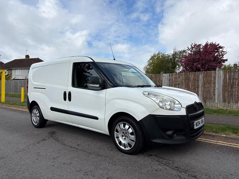 Used Fiat Doblò Active 2014 White MPV
