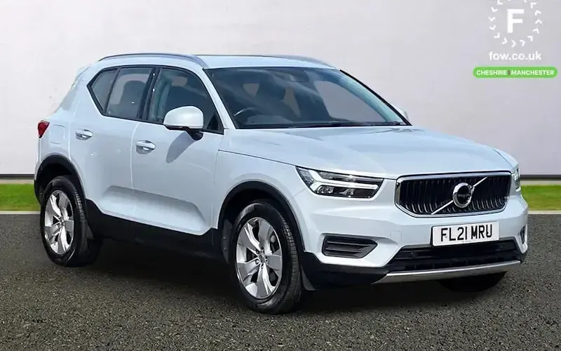 Used Volvo XC40 Momentum 163 HP (119 kW) 2021 SUV