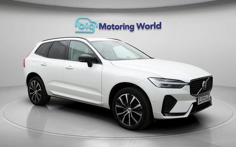 Second-hand Volvo XC60 Ultimate 250 CP (183 kW) 2022 Alb SUV