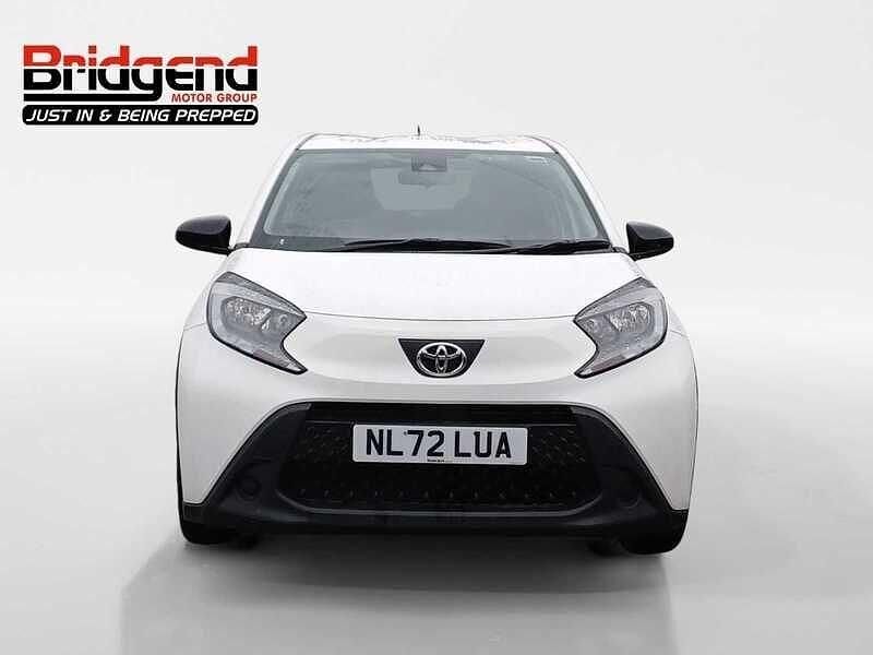 Used Toyota Aygo PURE 2022 White Hatchback