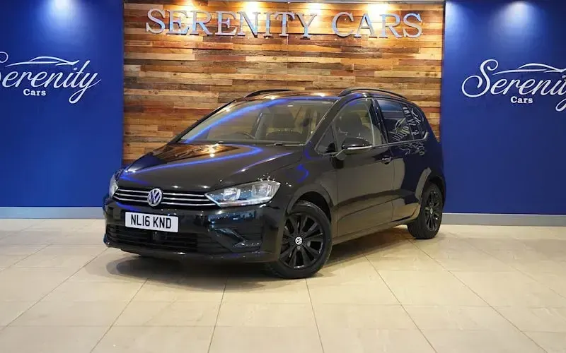 Used VW Golf VII SE 110 HP (80 kW) 2016 Hatchback