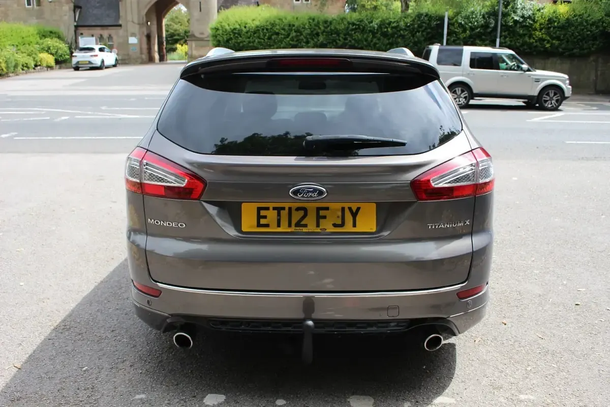 Used Ford Mondeo Titanium X 200 HP (147 kW) 2012 Brown Estate