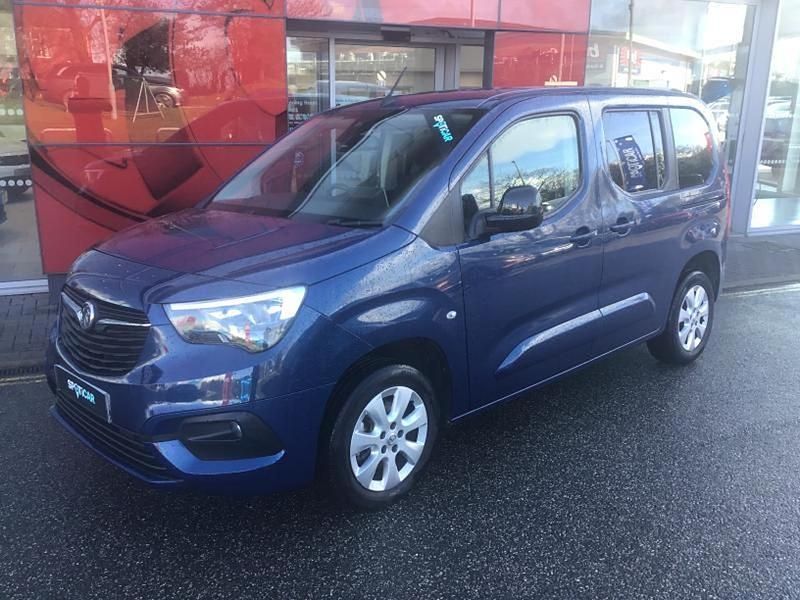 Used Vauxhall Combo S 99 HP (72 kW) 2022 Blue MPV