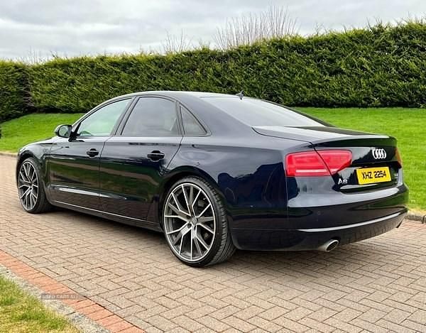 Used Audi A8 Advanced 247 HP (181 kW) 2012 Blue Sedan