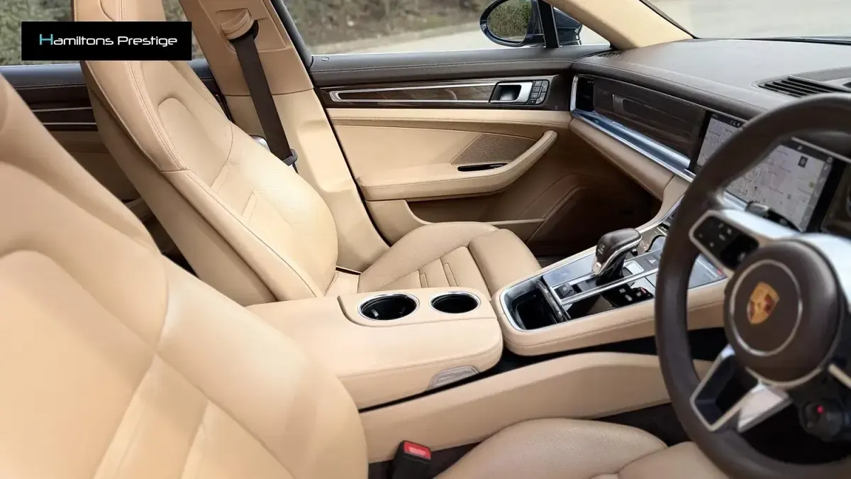 Used Porsche Panamera 440 HP (323 kW) 2017 Blue Hatchback