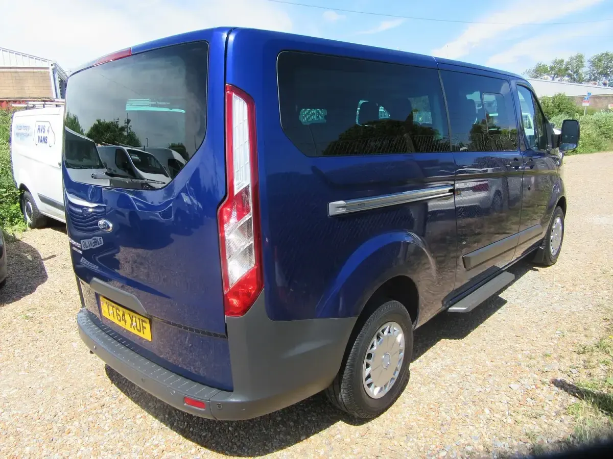 Used Ford Tourneo Zetec 125 HP (91 kW) 2014 Blue MPV