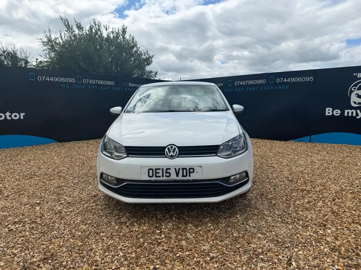 Used VW Polo SE 90 HP (66 kW) 2015 White Hatchback