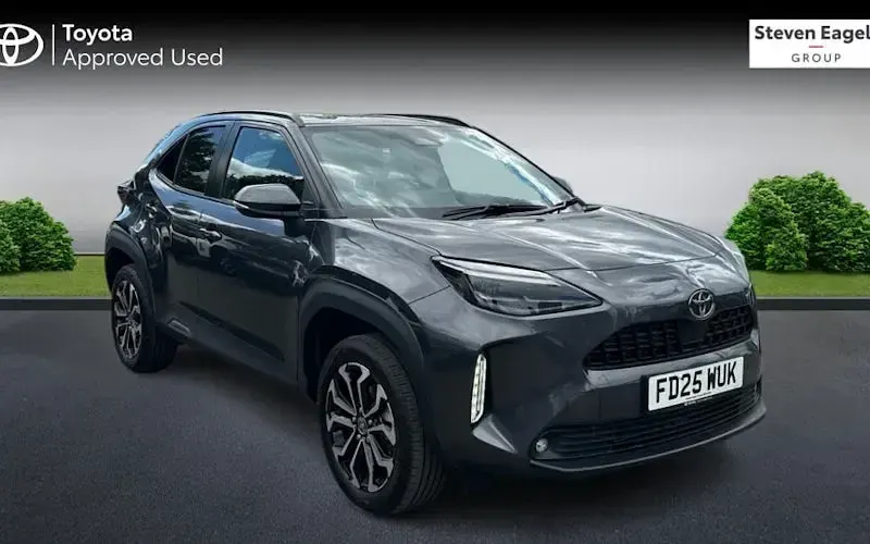 Used Toyota Yaris Hybrid Design 116 HP (85 kW) 2026 Estate