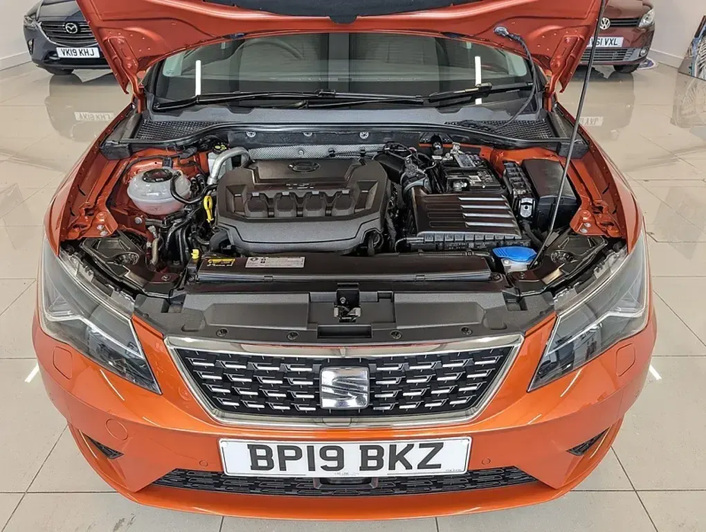 Used Seat Leon XCELLENCE Lux 2019 Orange Hatchback