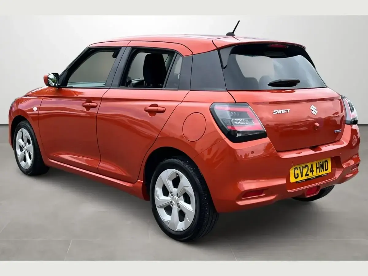 Used Suzuki Swift 81 HP (59 kW) 2024 Orange Hatchback