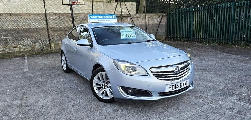 Used Vauxhall Insignia SRi 140 HP (102 kW) 2014 Silver Hatchback