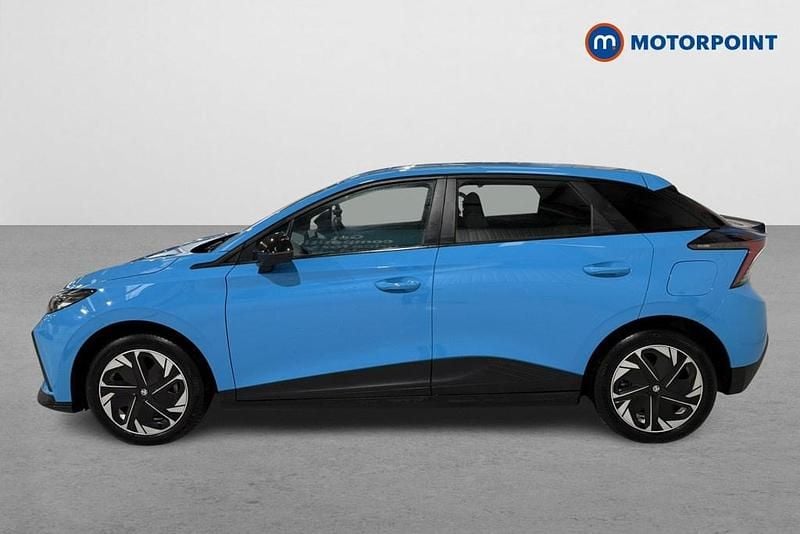 Used MG MG4 EV SE 150 kW (204 HP) 2024 Blue Hatchback