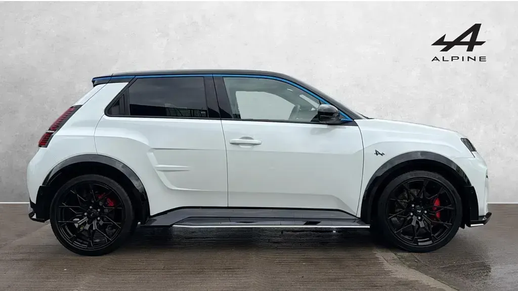 Used Alpine A290 160 kW (218 HP) 2025 White Hatchback