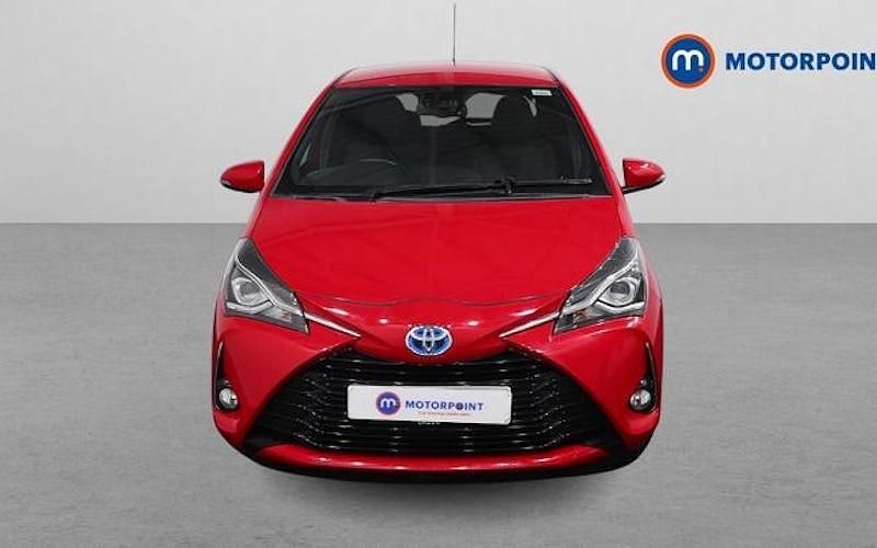 Used Toyota Yaris Hybrid 101 HP (74 kW) 2020 Hatchback