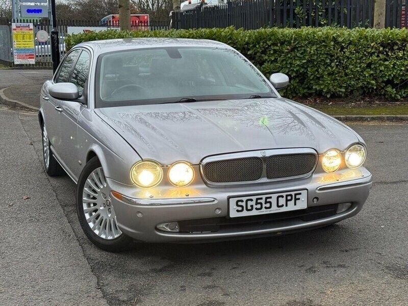 Silver Used 2005 Jaguar XJ Sovereign Sedan | £3,500 (Fair price) - Image 1/4