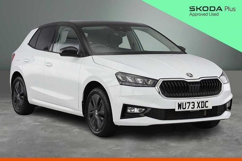 Moon white metallic body / black magic pearl effect roof Used 2023 Skoda 110 R Colour Edition Hatchback | £14,550 (Fair price) - Image 1/4