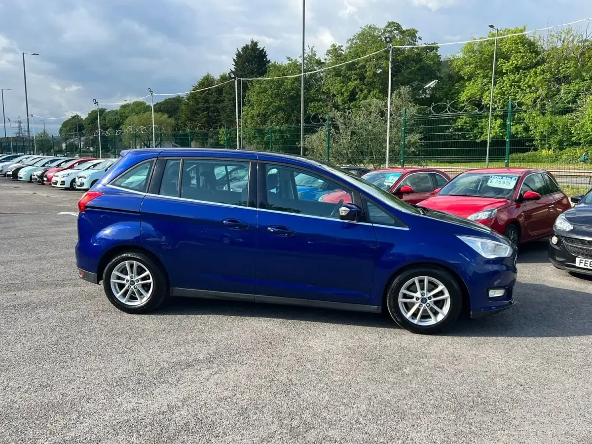Usado Ford Grand C-Max Zetec 2016 Azul Monovolume
