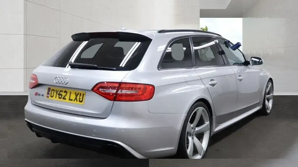 Used Audi RS4 Performance 450 HP (330 kW) 2012 Silver Estate