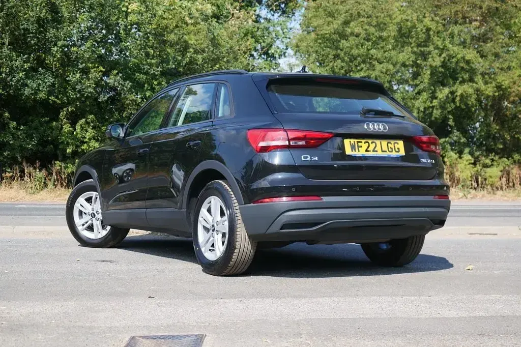 Used Audi Q3 Comfort 150 HP (110 kW) 2022 Black SUV