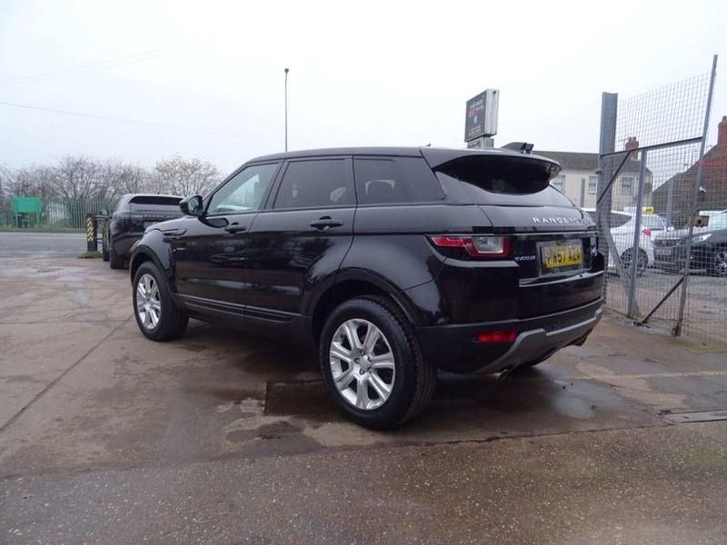 Used Land Rover Range Rover evoque SE 2017 Black Estate