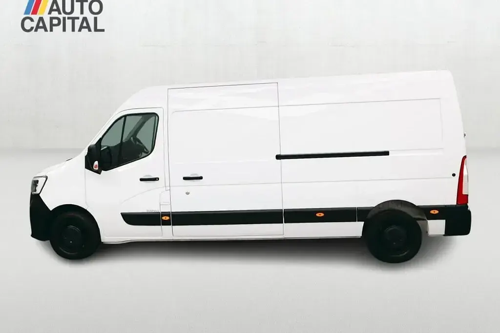 Used Renault Master Business 135 HP (99 kW) 2022 White MPV
