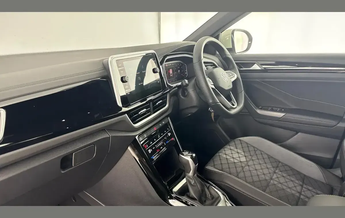 Used VW T-Roc R-line 150 HP (110 kW) 2025 Ascot grey SUV