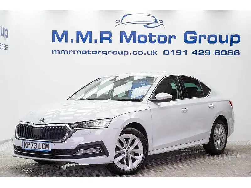 Used Skoda Octavia SE L 147 HP (108 kW) 2023 White Hatchback